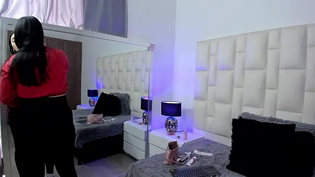 Ariana rouse online show from February 5, 7:10 pm