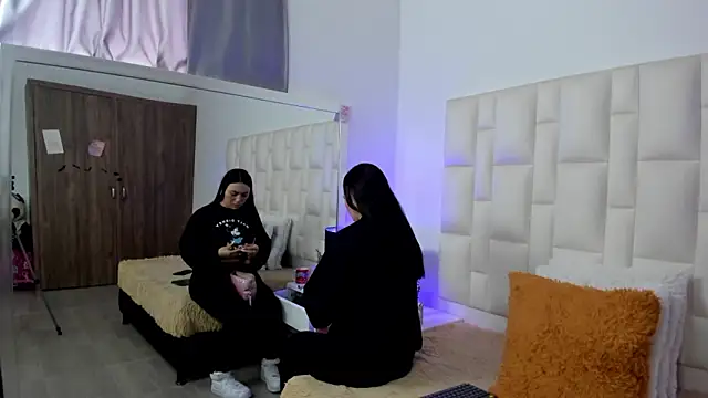 Ariana rouse online show from March 6, 4:13 pm