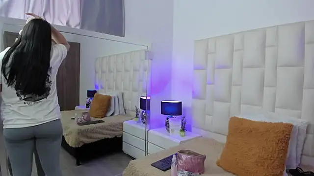 Ariana rouse online show from March 16, 4:21 pm