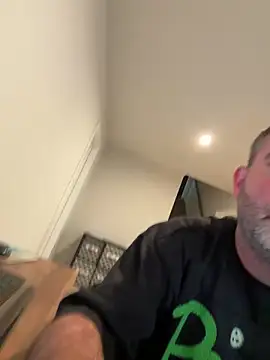 harrychest online show from May 7, 5:38 pm