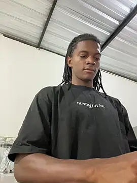 Snapshot of SlykaandpettterX chatting on October 31, 10:05 pm SlykaandpettterX online show from October 31, 10:05 pm