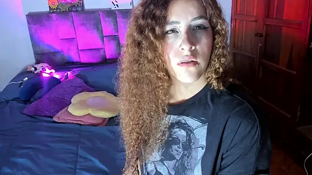 Snapshot of Isangel_ chatting on October 20, 1:07 am Isangel online show from October 20, 1:07 am