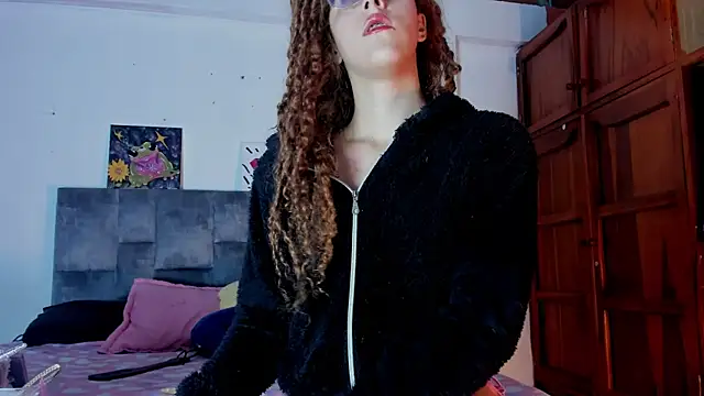 Snapshot of Isangel_ chatting on September 30, 4:51 am Isangel online show from September 30, 4:51 am
