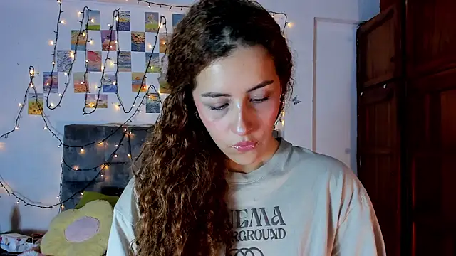 Isangel  online show from February 10, 4:55 am