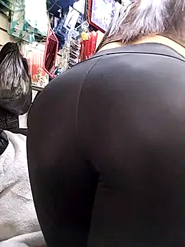 Snapshot of samathasexx chatting on December 5, 6:50 pm samathasexx online show from December 5, 6:50 pm