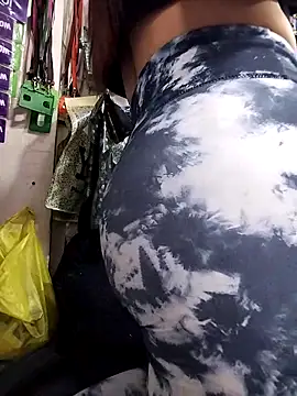 samathasexx online show from March 25, 10:41 pm