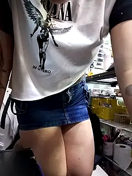 Snapshot of samathasexx chatting on October 24, 10:20 pm samathasexx online show from October 24, 10:20 pm