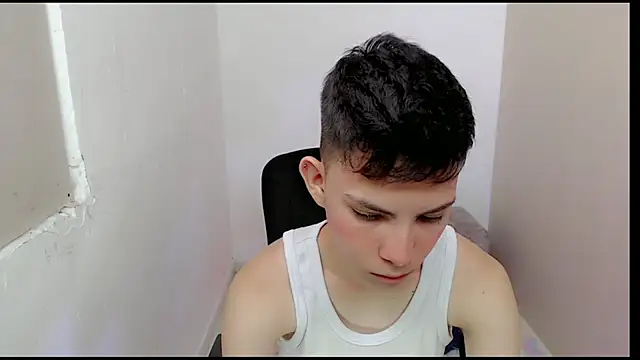 Alexxx lov online show from March 22, 1:19 pm