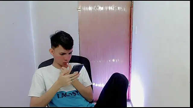 Alexxx lov online show from February 11, 12:25 pm