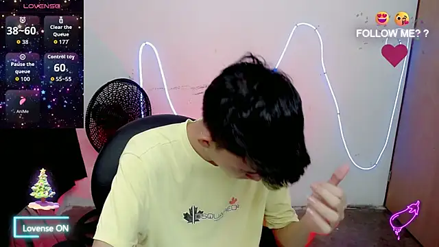 Alexxx lov online show from December 17, 2:00 pm