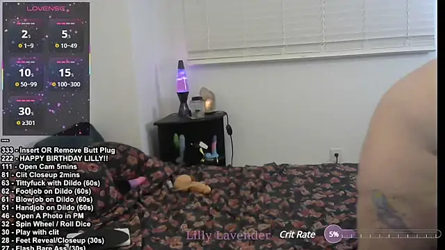 Snapshot of LillyxLavender chatting on February 1, 3:41 am LillyxLavender online show from February 1, 3:41 am