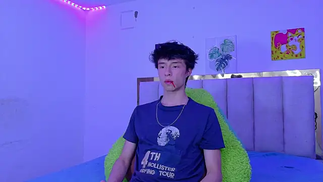 Juanmres online show from June 1, 7:35 pm
