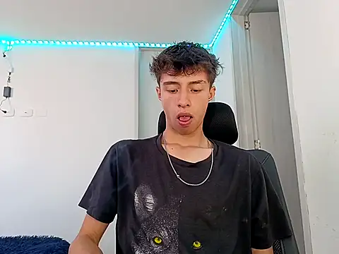 Juanmres online show from September 30, 7:42 pm