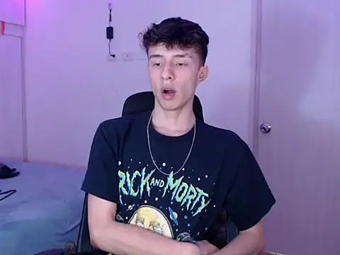 Juanmres online show from March 13, 6:24 pm