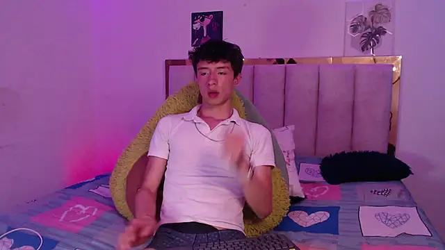 Juanmres online show from May 11, 9:01 pm