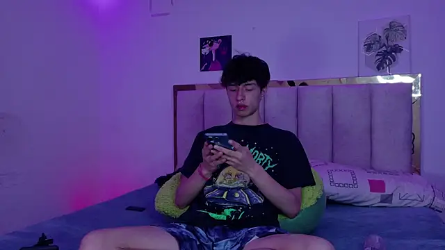 Juanmres online show from May 15, 7:01 pm