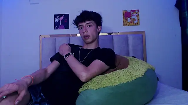 Juanmres online show from May 5, 8:56 pm