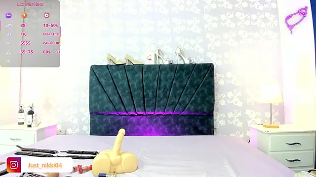  nicolesweet online show from March 19, 7:58 pm