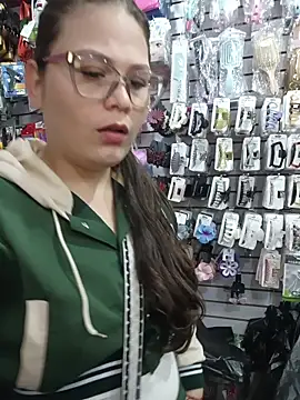 Vale Saenzz online show from December 23, 1:16 am