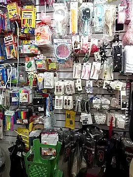 Vale Saenzz online show from November 13, 9:30 pm