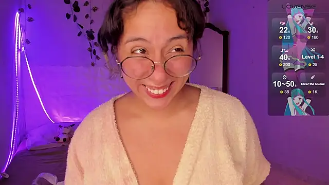 Ludovica6669 online show from March 9, 11:25 pm