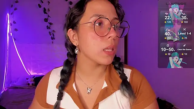 Ludovica6669 online show from March 12, 3:13 am