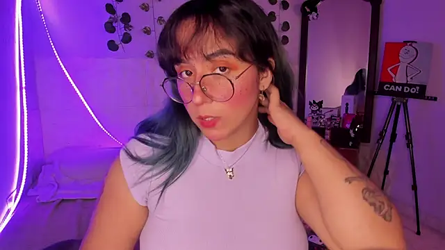 Ludovica6669 online show from February 23, 12:19 am