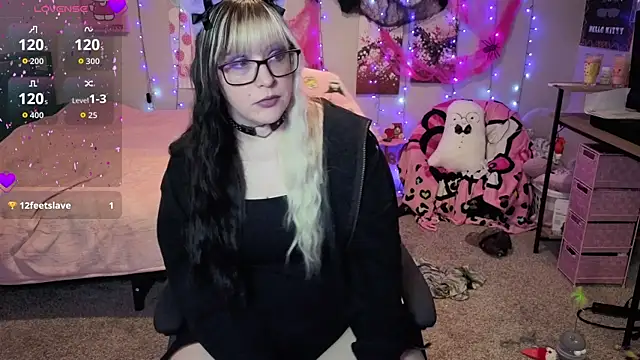 Snapshot of MissLoreleii chatting on October 29, 9:03 pm MissLoreleii online show from October 29, 9:03 pm