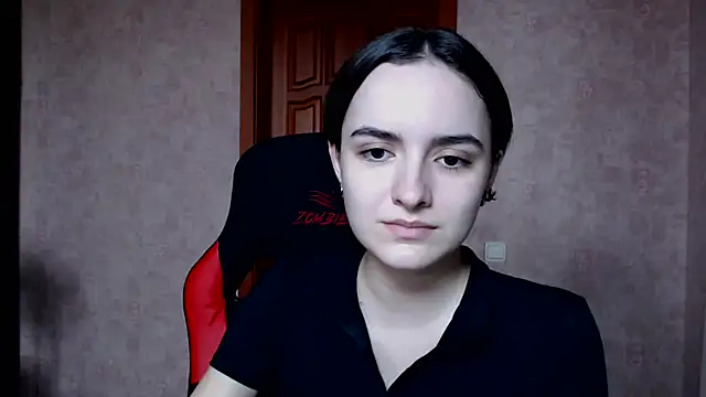 Snapshot of AmelieBanshee chatting on October 27, 10:49 am AmelieBanshee online show from October 27, 10:49 am