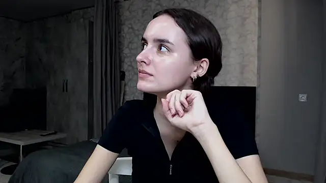 Snapshot of AmelieBanshee chatting on October 6, 11:33 am AmelieBanshee online show from October 6, 11:33 am