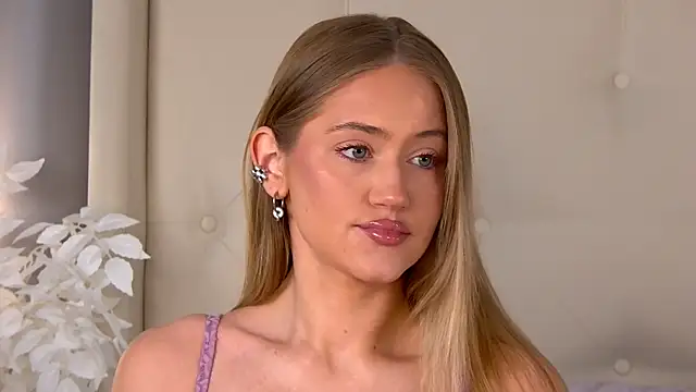 ur wet dreams online show from March 11, 4:17 am