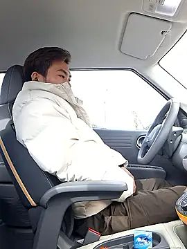 Snapshot of Doh728 chatting on November 25, 12:55 am Doh728 online show from November 25, 12:55 am