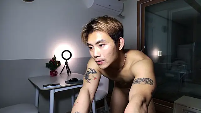 Snapshot of Doh728 chatting on January 12, 2:57 pm Doh728 online show from January 12, 2:57 pm