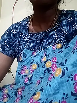 Snapshot of TeluguammayiMahi chatting on November 14, 7:39 pm TeluguammayiMahi online show from November 14, 7:39 pm