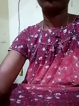 Snapshot of TeluguammayiMahi chatting on November 23, 11:26 pm TeluguammayiMahi online show from November 23, 11:26 pm