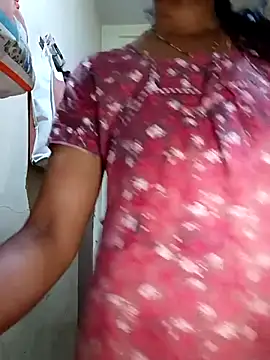 Snapshot of TeluguammayiMahi chatting on December 4, 7:07 am TeluguammayiMahi online show from December 4, 7:07 am