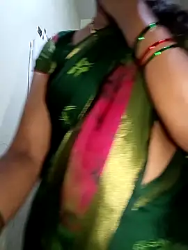 Snapshot of TeluguammayiMahi chatting on October 13, 11:05 pm TeluguammayiMahi online show from October 13, 11:05 pm