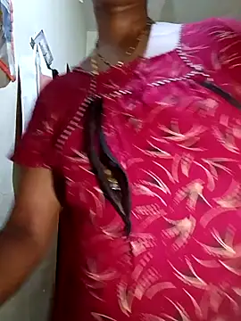 Snapshot of TeluguammayiMahi chatting on November 28, 5:07 am TeluguammayiMahi online show from November 28, 5:07 am