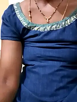 Snapshot of TeluguammayiMahi chatting on March 18, 6:17 pm TeluguammayiMahi online show from March 18, 6:17 pm