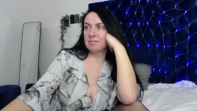 Snapshot of JacquelineElle chatting on February 23, 9:16 pm JacquelineElle online show from February 23, 9:16 pm
