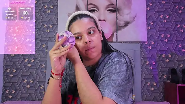 Emily rivera78 online show from April 7, 2:57 am