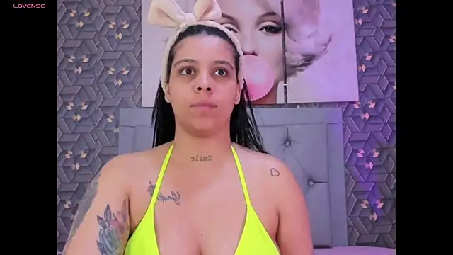 Emily rivera78 online show from April 9, 4:03 am