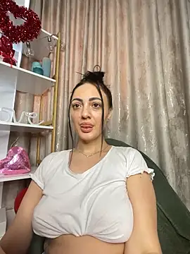 RaisaSalvi online show from February 13, 8:47 am