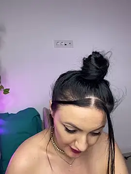 Snapshot of RaisaSalvi chatting on February 14, 5:36 pm RaisaSalvi online show from February 14, 5:36 pm