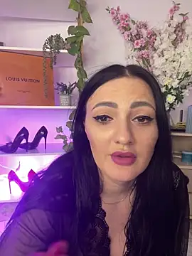 Snapshot of RaisaSalvi chatting on February 17, 7:55 pm RaisaSalvi online show from February 17, 7:55 pm
