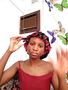 Snapshot of YoungDiva69 chatting on September 23, 2:35 pm YoungDiva69 online show from September 23, 2:35 pm