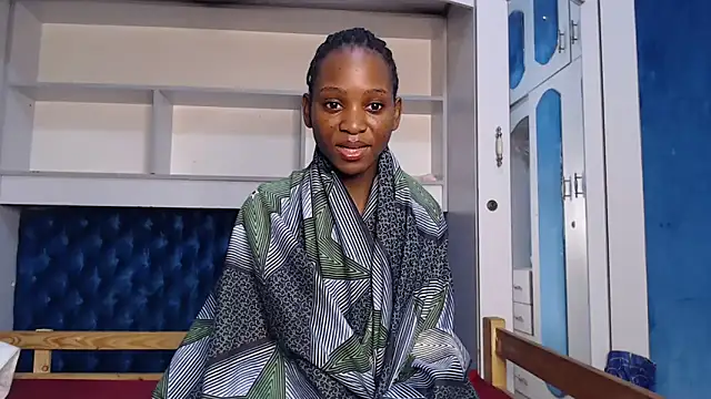 Snapshot of YoungDiva69 chatting on February 24, 8:48 am YoungDiva69 online show from February 24, 8:48 am