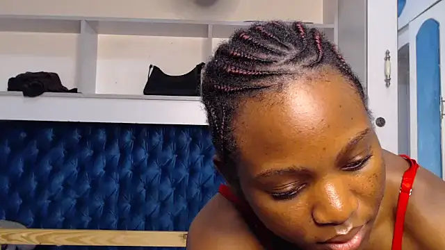 Snapshot of YoungDiva69 chatting on September 29, 7:48 am YoungDiva69 online show from September 29, 7:48 am