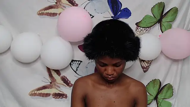 Snapshot of YoungDiva69 chatting on September 9, 9:24 pm YoungDiva69 online show from September 9, 9:24 pm