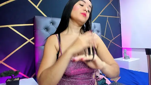 Miaa Taylor  online show from September 28, 3:35 am